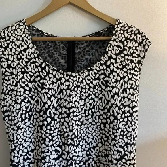 Guess Black and White Leopard Print Dress - Picture 4 of 9